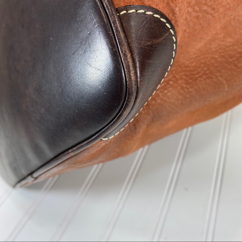 Dooney & Bourke Brown leather shoulder bag - Picture 12 of 16